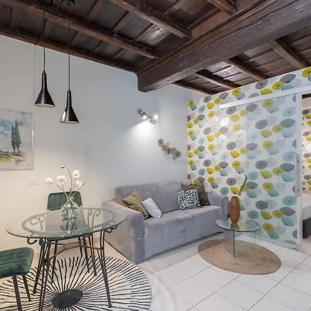 Apartment Iflat Colosseo Flower Rome