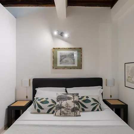 Iflat Colosseo Flower Apartman Róma